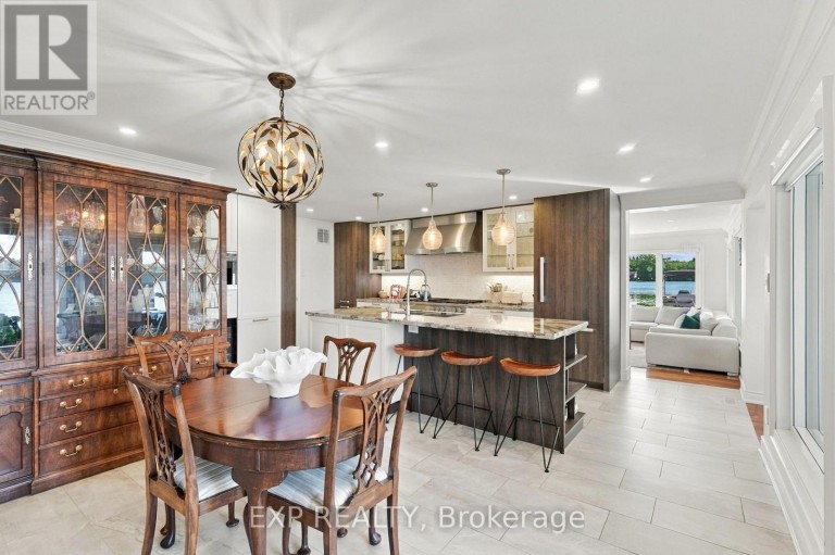 3 WILLOWBANK AVENUE, Richmond Hill (Oak Ridges Lake Wilcox), Ontario, L4E3B4