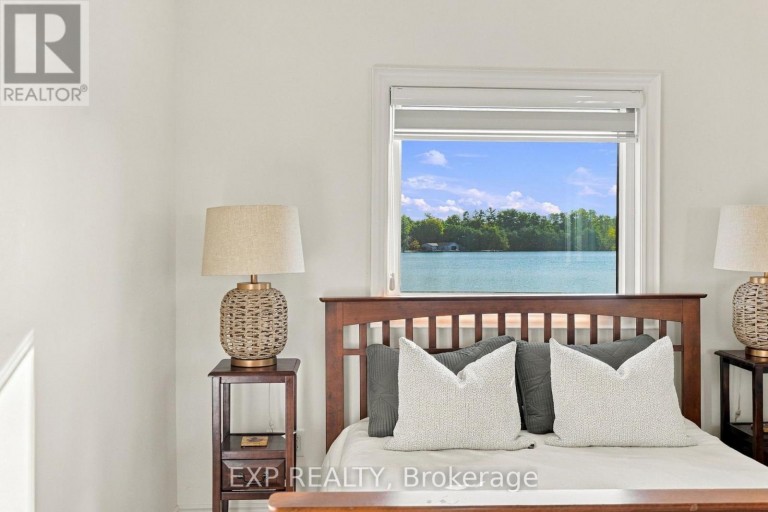 3 WILLOWBANK AVENUE, Richmond Hill (Oak Ridges Lake Wilcox), Ontario, L4E3B4