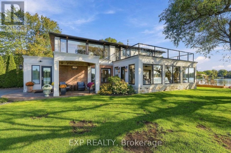 3 WILLOWBANK AVENUE, Richmond Hill (Oak Ridges Lake Wilcox), Ontario, L4E3B4