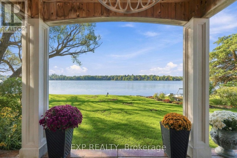 3 WILLOWBANK AVENUE, Richmond Hill (Oak Ridges Lake Wilcox), Ontario, L4E3B4