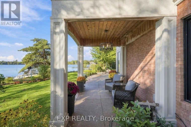 3 WILLOWBANK AVENUE, Richmond Hill (Oak Ridges Lake Wilcox), Ontario, L4E3B4