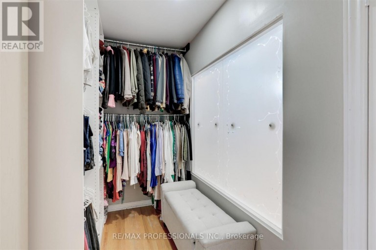 1259 UNDERWOOD DRIVE, Mississauga (Rathwood), Ontario, L4W3M9