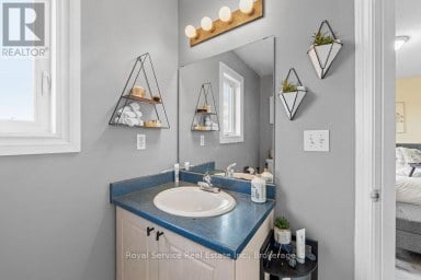248 RUTTAN TERRACE Cobourg Ontario photo 27