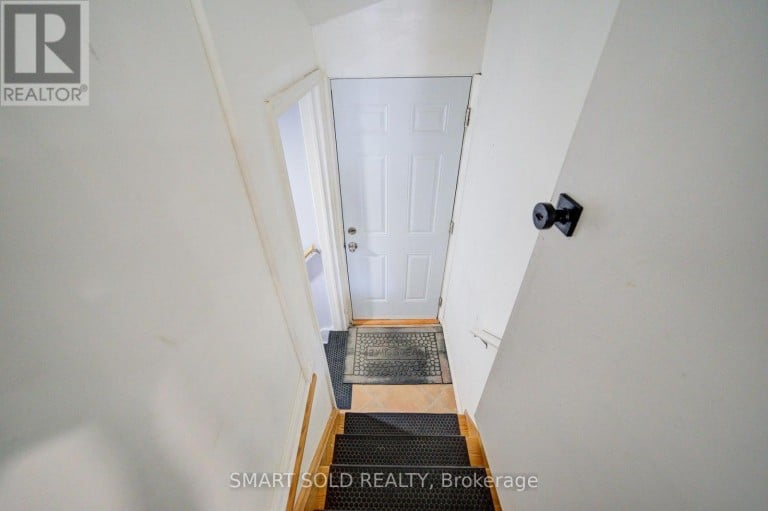 157 WALLER STREET, Whitby (Rolling Acres), Ontario, L1R2P7
