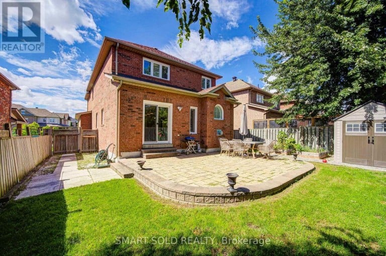 157 WALLER STREET, Whitby (Rolling Acres), Ontario, L1R2P7