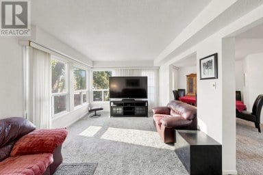 10 TURRET HILLWAY WAY Toronto (Hillcrest Village) Ontario photo 11