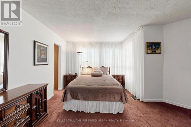 10 TURRET HILLWAY WAY, Toronto (Hillcrest Village), Ontario, M2H3A8