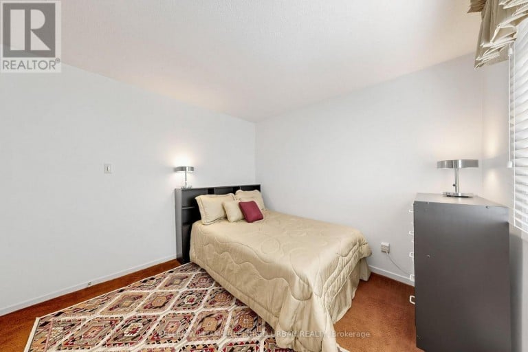 10 TURRET HILLWAY WAY, Toronto (Hillcrest Village), Ontario, M2H3A8