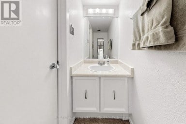 10 TURRET HILLWAY WAY Toronto (Hillcrest Village) Ontario photo 35