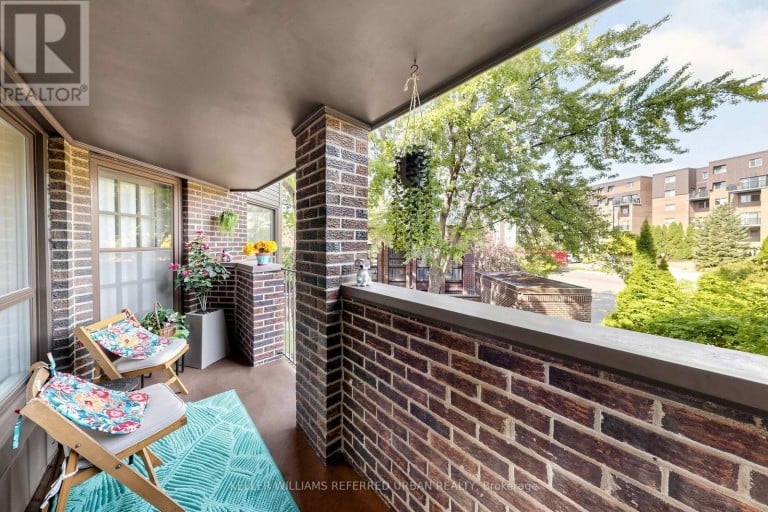 10 TURRET HILLWAY WAY, Toronto (Hillcrest Village), Ontario, M2H3A8