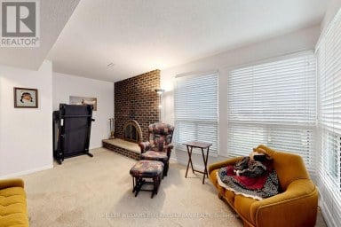 10 TURRET HILLWAY WAY Toronto (Hillcrest Village) Ontario photo 8