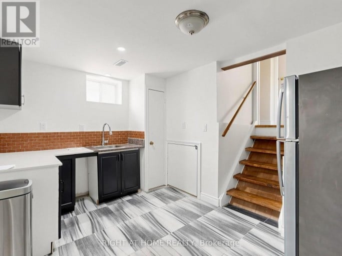 65 DARLINGSIDE DRIVE, Toronto (West Hill), Ontario, M1E3P2