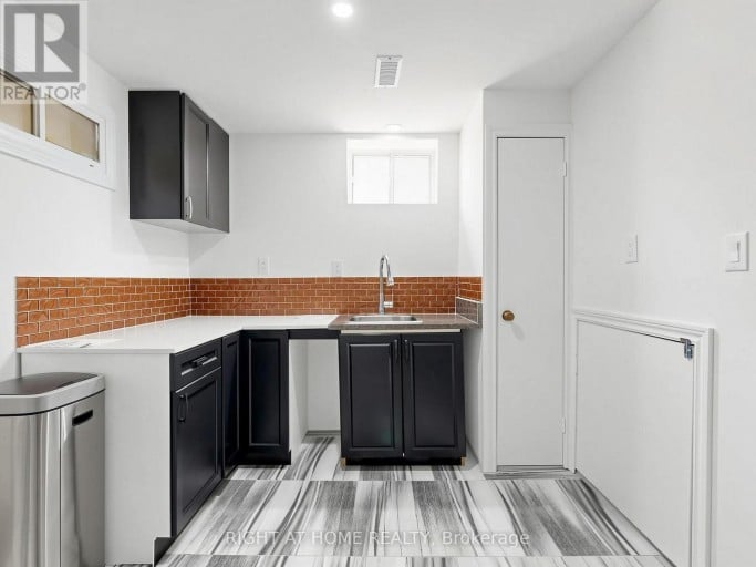 65 DARLINGSIDE DRIVE, Toronto (West Hill), Ontario, M1E3P2