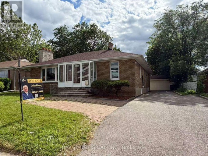 2212 KENNEDY ROAD, Toronto (Tam O'Shanter-Sullivan), Ontario, M1T3G4
