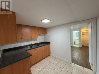 2212 KENNEDY ROAD Toronto (Tam O'Shanter-Sullivan) Ontario photo 12