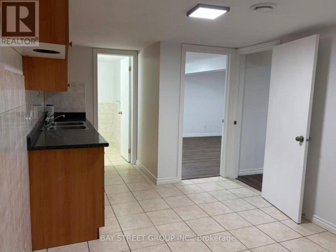 2212 KENNEDY ROAD, Toronto (Tam O'Shanter-Sullivan), Ontario, M1T3G4