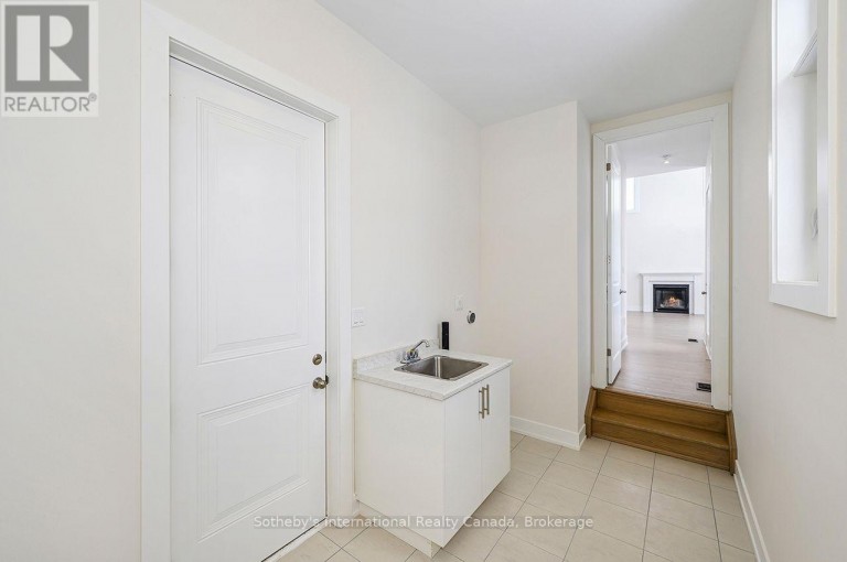 111 CLEMENT LANE, Blue Mountains, Ontario, N0H1J0