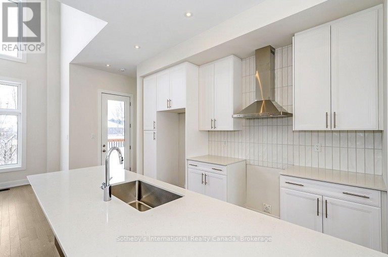 111 CLEMENT LANE, Blue Mountains, Ontario, N0H1J0