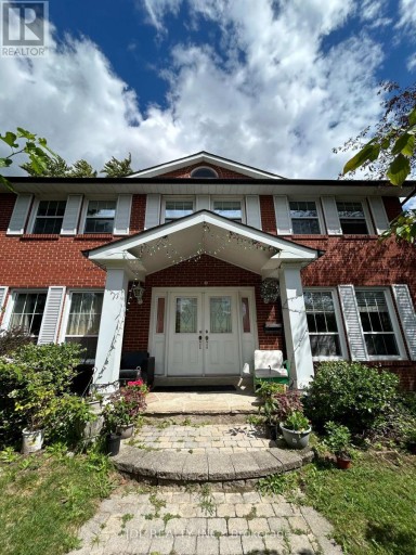 ONE BEDROOM 2ND FLOOR - 3 BUTTERFIELD DR DRIVE, Toronto (Parkwoods-Donalda), Ontario, M3A2L9