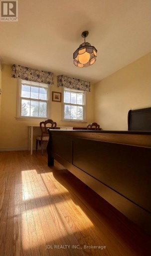 ONE BEDROOM 2ND FLOOR - 3 BUTTERFIELD DR DRIVE, Toronto (Parkwoods-Donalda), Ontario, M3A2L9