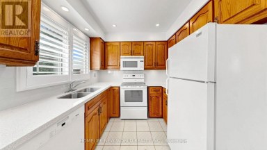 59 KILCHURN CASTLE DRIVE Toronto (Tam O'Shanter-Sullivan) Ontario photo 18