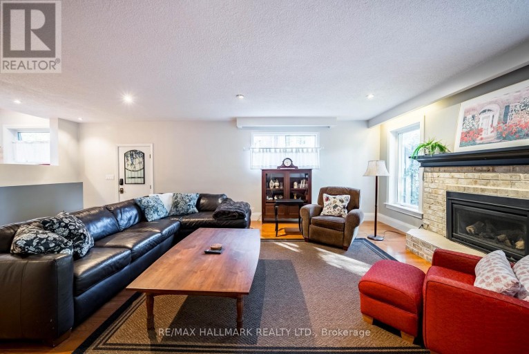55 LARWOOD BOULEVARD, Toronto (Cliffcrest), Ontario, M1M2M6
