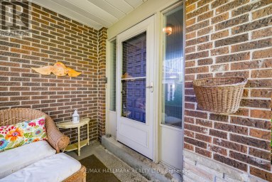 55 LARWOOD BOULEVARD Toronto (Cliffcrest) Ontario photo 7