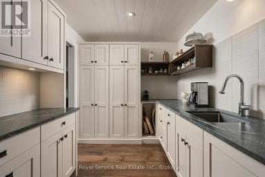 126 RIDGEWOOD ROAD Peterborough (Monaghan Ward 2) Ontario photo 17