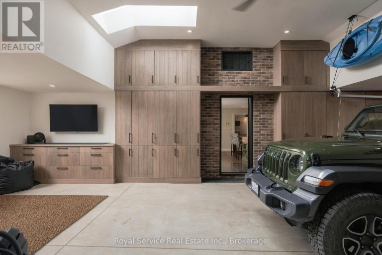 126 RIDGEWOOD ROAD, Peterborough (Monaghan Ward 2), Ontario, K9J1P3