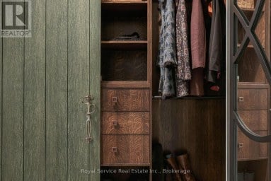 126 RIDGEWOOD ROAD Peterborough (Monaghan Ward 2) Ontario photo 5
