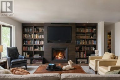126 RIDGEWOOD ROAD Peterborough (Monaghan Ward 2) Ontario photo 8