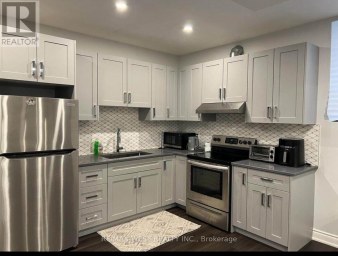 121 APPLEYARD AVENUE Vaughan (Kleinburg) Ontario photo 2