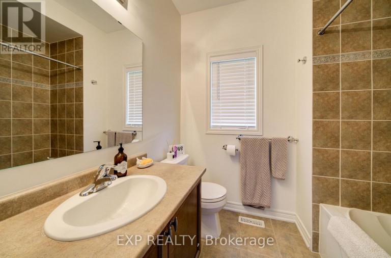 63 SILVER CRESCENT, Collingwood, Ontario, L9Y0G1