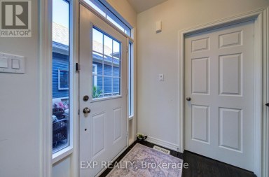 63 SILVER CRESCENT Collingwood Ontario photo 6