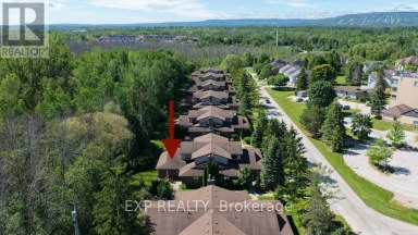 9 TRAFALGAR ROAD Collingwood Ontario photo 3