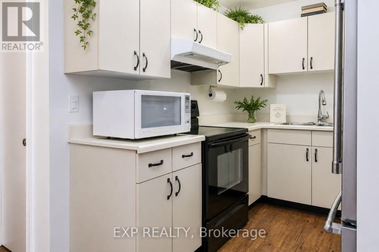 9 TRAFALGAR ROAD, Collingwood, Ontario, L9Y5G4