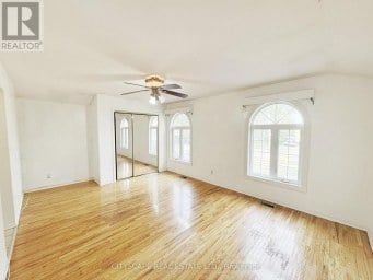 61 BLOOMINGTON CRESCENT Toronto (Black Creek) Ontario photo 16