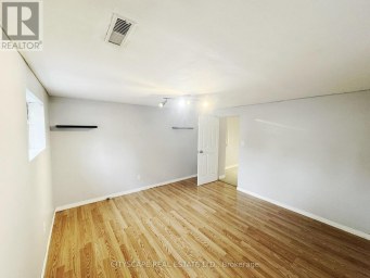 61 BLOOMINGTON CRESCENT Toronto (Black Creek) Ontario photo 36