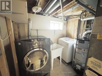 61 BLOOMINGTON CRESCENT Toronto (Black Creek) Ontario photo 37