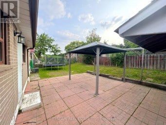 61 BLOOMINGTON CRESCENT Toronto (Black Creek) Ontario photo 42