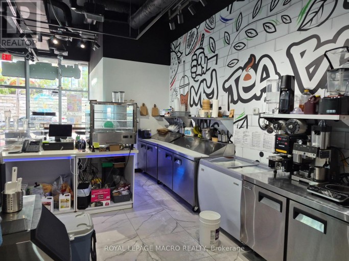 8 - 1205 QUEEN STREET W, Toronto (South Parkdale), Ontario, M6K0B9