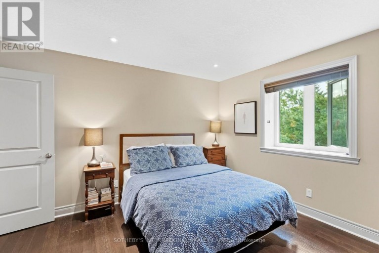 1 DONALD DRIVE, Muskoka Lakes (Medora), Ontario, P0B1J0