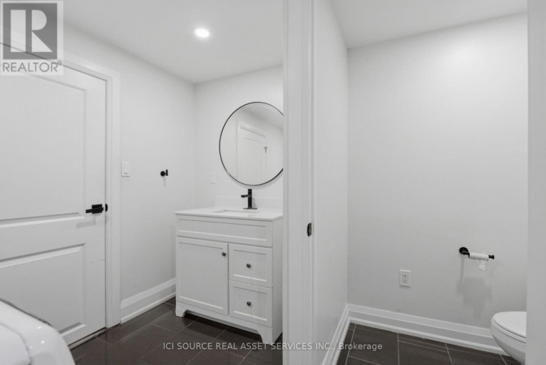 LOWER - 247 GREENCEDAR DRIVE, Hamilton (Gurnett), Ontario, L9C6S2