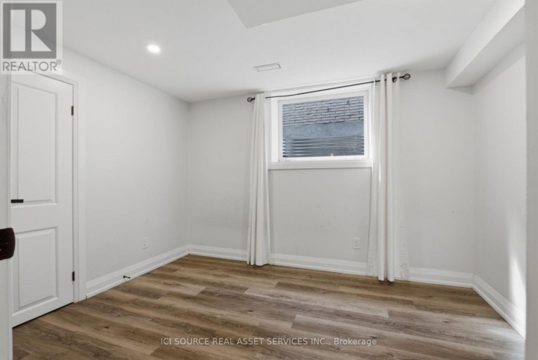 LOWER - 247 GREENCEDAR DRIVE, Hamilton (Gurnett), Ontario, L9C6S2