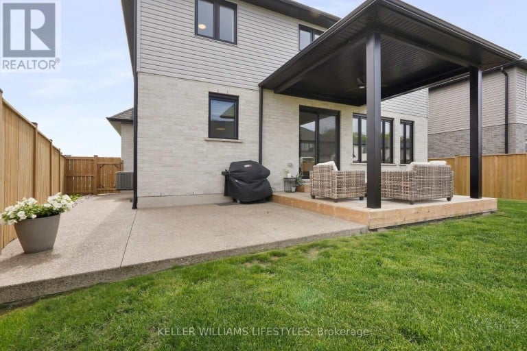 1789 APPLEROCK AVENUE, London North (North S), Ontario, N6G2S7