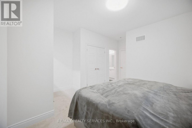 70 ROYAL FERN CRESCENT, Caledon, Ontario, L7C4H1