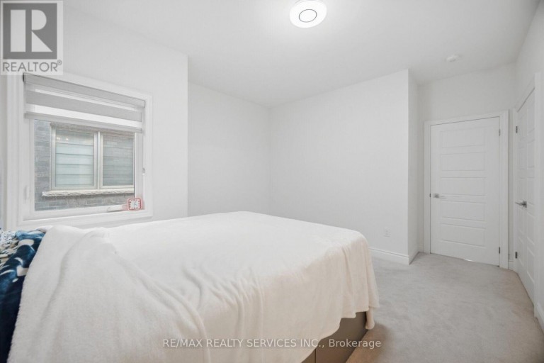 70 ROYAL FERN CRESCENT, Caledon, Ontario, L7C4H1