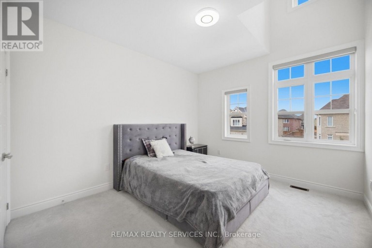 70 ROYAL FERN CRESCENT, Caledon, Ontario, L7C4H1