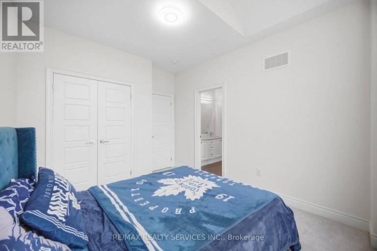 70 ROYAL FERN CRESCENT, Caledon, Ontario, L7C4H1