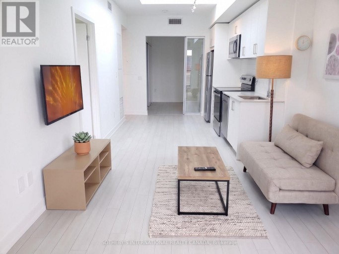 201 - 4010 EGLINTON AVENUE W, Toronto (Humber Heights), Ontario, M9A0G5